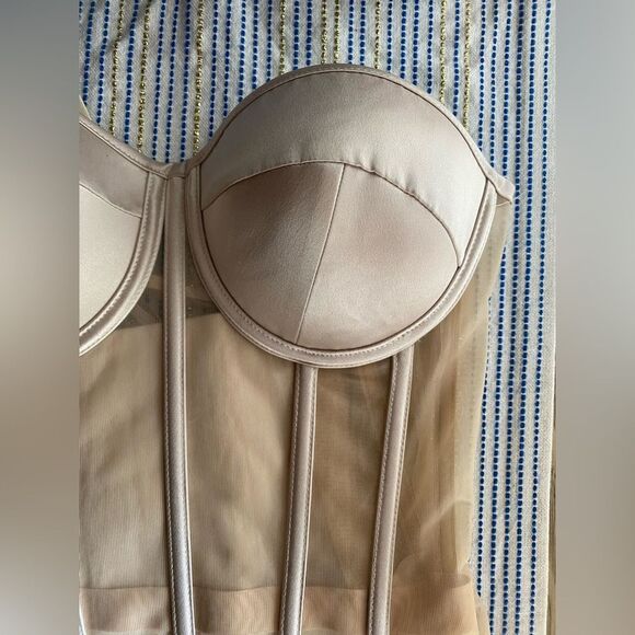 PERFECT CORSET NY  Satin Corset Beige Size Medium Lace Up Back Girdle NWT - Picture 10 of 13